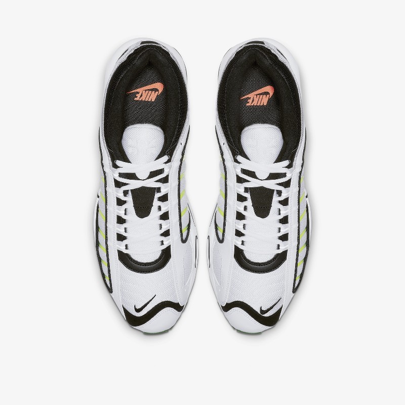 Tailwind iv outlet og